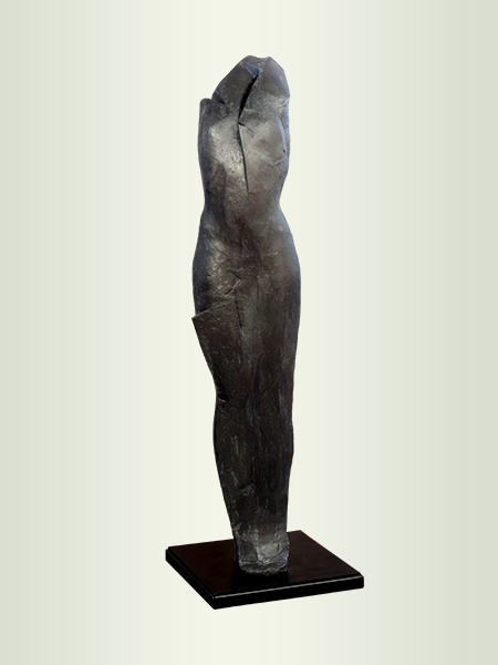 Sculpture, title: Dame