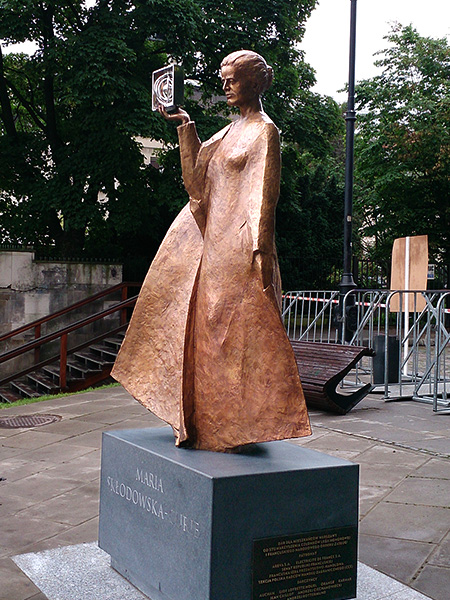 Sculpture, title: Maria Skłodowska-Curie