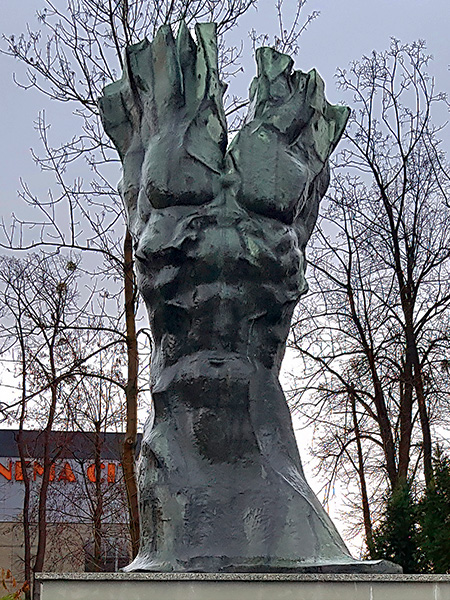 Sculpture, title: Alicja Habsburg